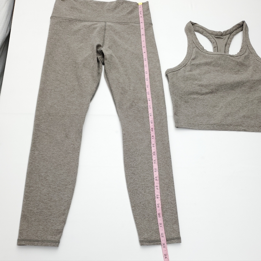 VUORI Set Of Tank & Leggins Cobblestone Heather Clean Elevation Size XS? - Picture 6 of 12
